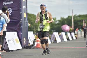 BIB: 0805
                            <button type="button" onclick="openModal(4945604)" class="btn btn-primary btn-sm float-right btn-popup" data-toggle="modal" data-target=".modal-high-quality">
                        <i class="fas fa-shopping-cart"></i> Add to Cart
                    </button>
                                            <button type="button" onclick="isThisMe(4945604, true)" class="btn btn-success btn-sm float-right btn-popup btn-isme hidden" data-toggle="tooltip" data-placement="bottom" title="นี่คือรูปของคุณใช่ไหม คลิกที่นี่เพื่อเอาเข้าอัลบั้ม">
                        <i class="fas fa-plus"></i> Add to album
                    </button>
                    <button type="button" onclick="isThisMe(4945604, false)" class="btn btn-warning btn-sm float-right btn-popup btn-isnotme hidden">
                        <i class="fas fa-ban"></i> Remove from album
                    </button>